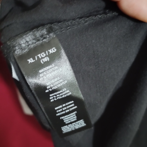 Set Of Two Black and White Women's Tops - Picture 2 of 3